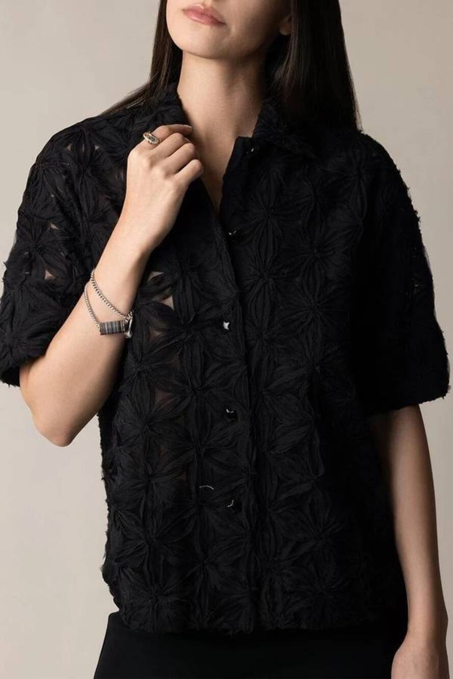 Odeeh Embroidered Organza Short Sleeve Shirt in Jet Black 40 L